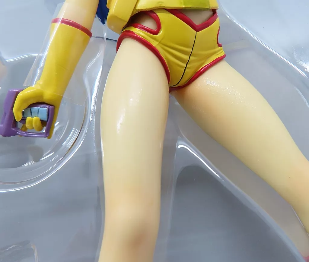 駿河屋 -<中古>ケイ＆ユリ 「ダーティペア」 1/10 PVC塗装済み完成品