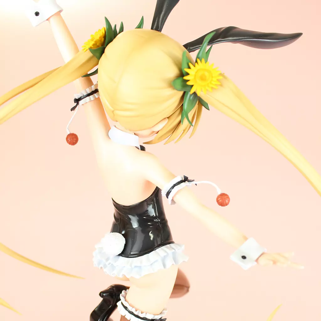 ロウきゅーぶ!SS 三沢真帆~黒うさぎさんVer.~ 1/7スケール PVC製 塗装済み完成品フィギュア ロウきゅーぶ！SS 三沢真帆 -黒うさぎさんVer.- 1/7 完成品フィギュア