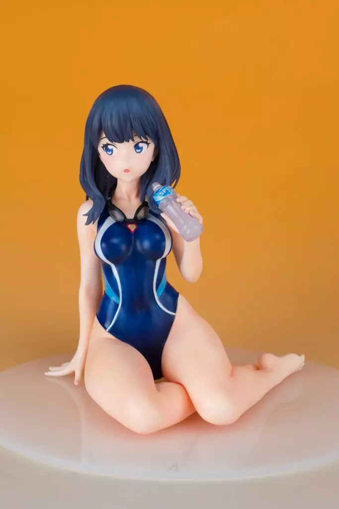 駿河屋 -<中古>宝多六花 競泳水着ver. 「SSSS.GRIDMAN」 1/7