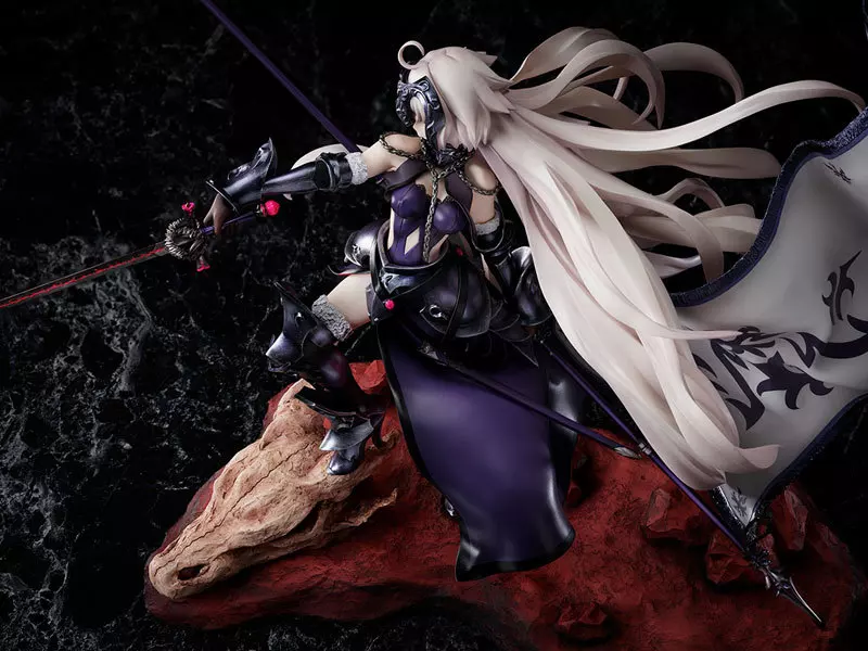 FGO ジャンヌダルク オルタ 昏き焔を纏いし竜の魔女 フィギュア 51ztVSuXqbL._UF350,350_QL50_.jpg