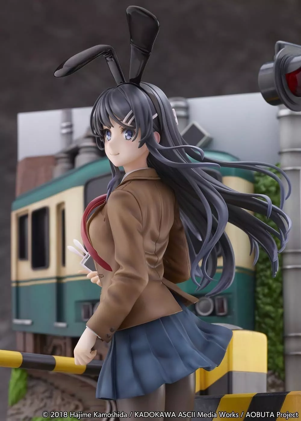 桜島麻衣 江ノ電 Ver 青春ブタ野郎はバニーガール先輩の夢を見ない 1/7 275510.jpg
