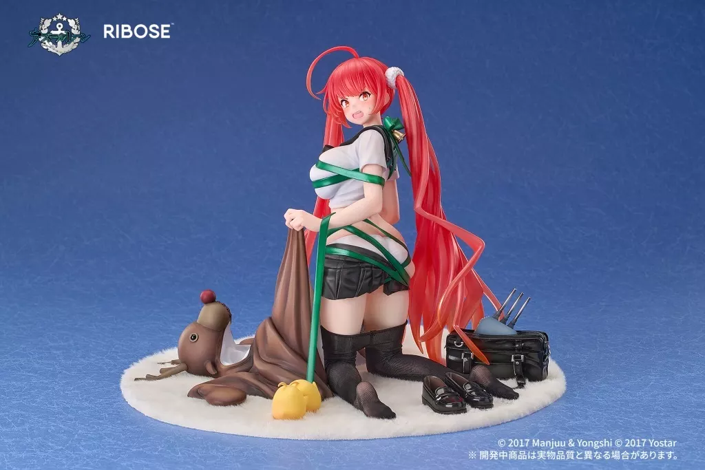 【ほぼ新品】アズールレーン ホノルル プレゼント・ファイアレッド フィギュア 焦った顔も可愛いお着替え中の姿を再現！『アズレン』ホノルルが