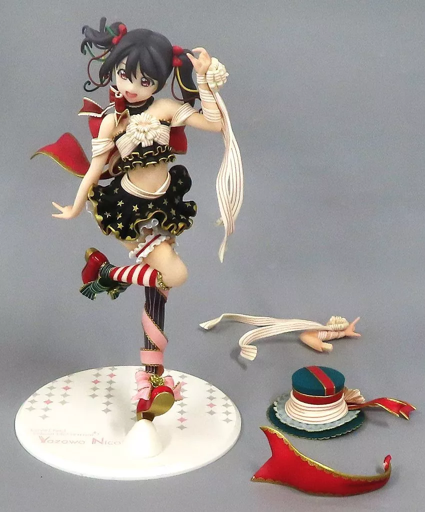 ラブライブ！スクールアイドルフェスティバル 矢澤にこ 1/7 完成品フィギュア ラブライブ！スクールアイドルフェスティバル』 矢澤にこ 1/7 PVC製