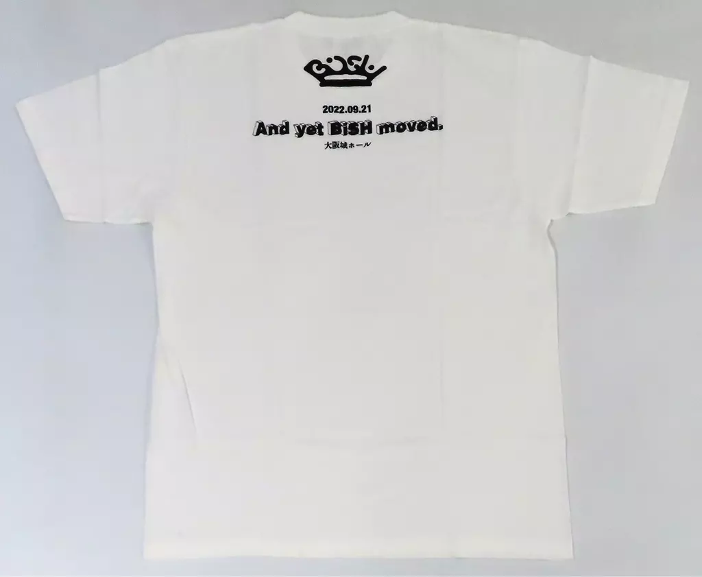 【BiSH】 And yet BiSH moved. Tシャツ(Lサイズ) 駿河屋 -<中古>BiSH Tシャツ ホワイト XLサイズ 「And yet BiSH