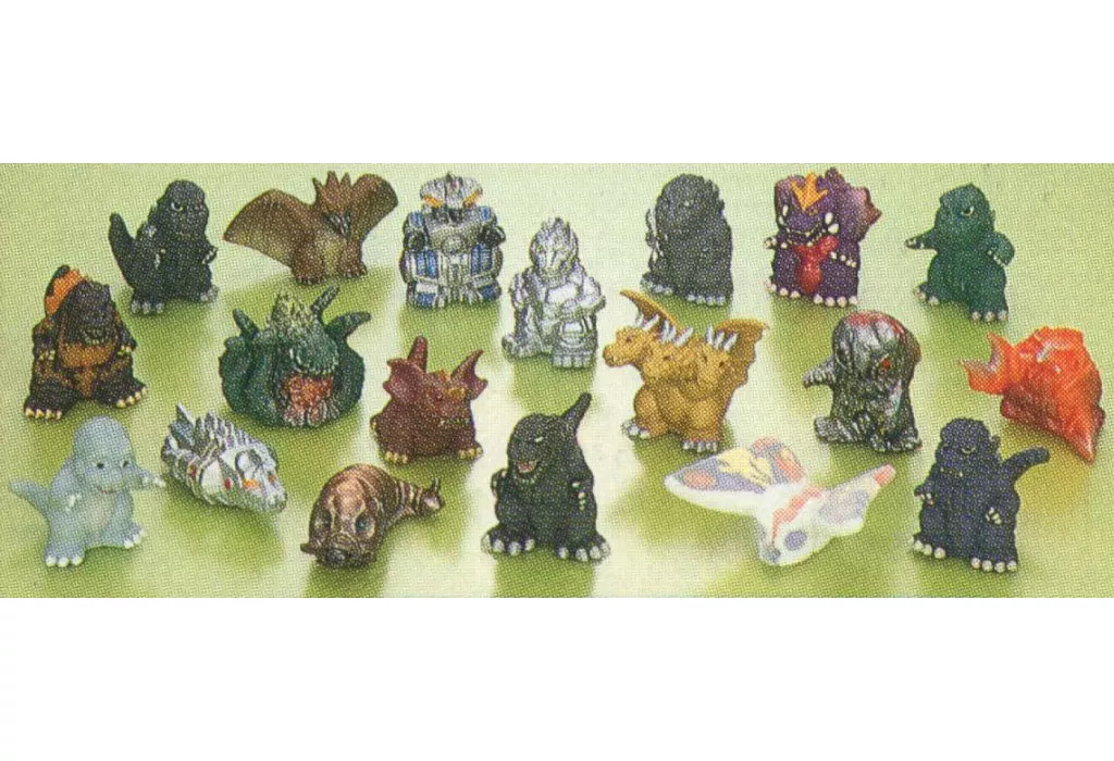 【中古】バンダイ　ゴジラ総攻撃　ノーマル19種セット＋カード 駿河屋 -<中古>全19種セット 「ゴジラ総攻撃」（トレーディング