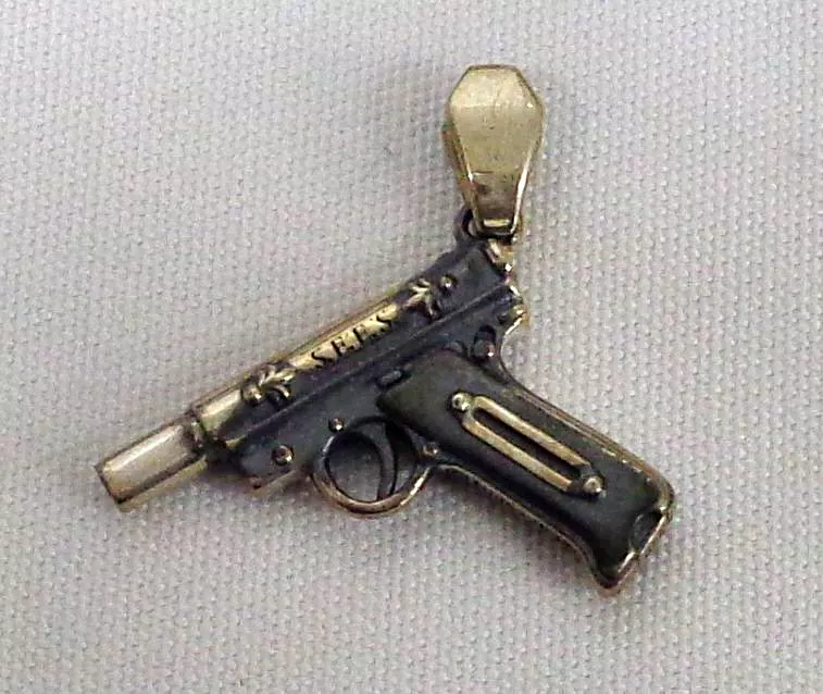 劇場版 ペルソナ3 アルテミスキング 召喚器 ペンダントトップ 駿河屋 -<中古>召喚器ペンダントトップ 「劇場版 ペルソナ3