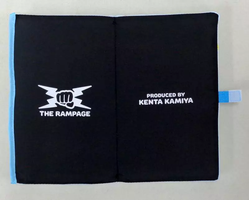 THE RAMPAGE 神谷健太 クッション THE RAMPAGE LIVE TOUR 2019 “THROW YA FIST” TOUR GOODS 詳細ページ
