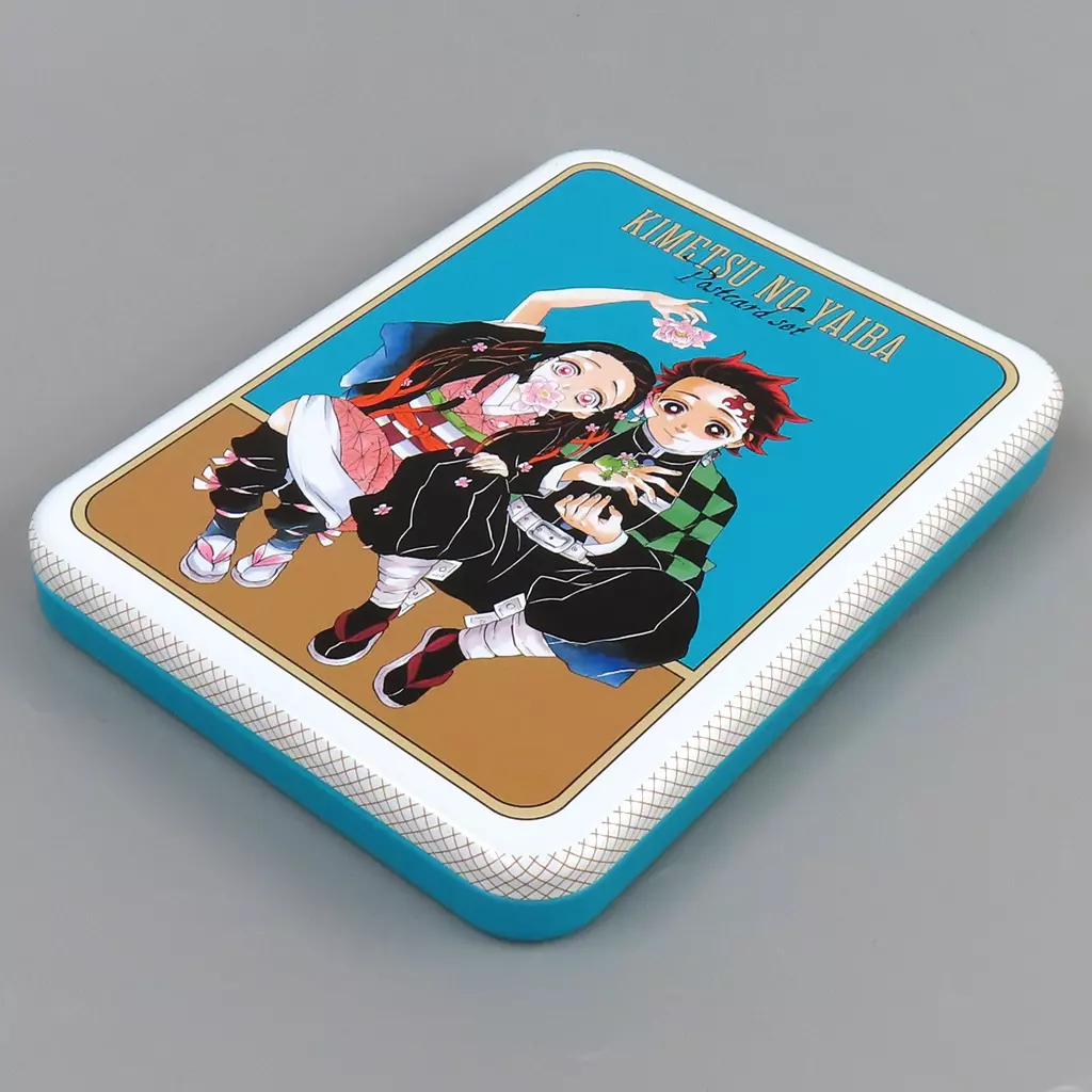 吾峠呼世晴原画展　缶入りポストカードセット(23枚入り) 駿河屋 -<中古>キービジュアル＆第1巻～第23巻表紙 缶入りポストカード