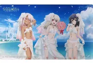 劇場版「Fate/kaleid liner プリズマ☆イリヤ Licht 名前の無い少女」 描き下ろしラバーマット(プレイマット) イリヤ＆美遊＆クロエ/ウエディング水着