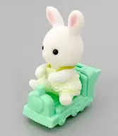 赤ちゃん＆手押しぐるま(きしゃ)セット(しろウサギ) 「シルバニアファミリー」 森のお家くじ 景品