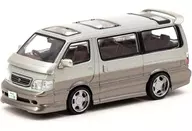 1/64 Toyota Hiace Wagon Custom(シルバー×ブラウン) [T64R-078-BR]