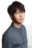 超新星/ジヒョク/バストアップ・シャツグレー・ポストカードサイズ/映画「愛の言葉 プレミアム・エディション」特典生写真