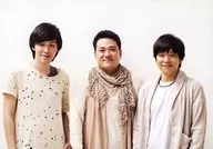 神永圭佑・筒井俊作・畑中智行/横型・上半身・衣装白・グレー・口閉じ・両手下・背景白/舞台「トンマッコルへようこそ」