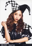 板野友美/上半身・衣装ピエロ風・右手グー・下部に帯有り/CD「COME PARTY!」先着購入特典生写真