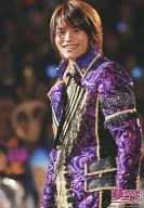 B.A.D./中間淳太/ライブフォト・上半身・衣装紫金・左向き・笑顔/夢コン2009