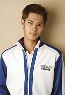小谷嘉一(河村隆)/上半身・ジャージ・背景ベージュ・キャラクターショット/ミュージカル テニスの王子様 The Imperial Match 氷帝学園 in winter 2005-2006
