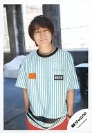 関ジャニ∞/安田章大/膝上・衣装白・緑・黒・赤・両手ポケット・カメラ目線/「関ジャニ’sエイターテインメント GR8EST」グッズオフショット/公式生写真