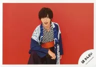 Lil かんさい/岡﨑彪太郎/横型・上半身/「関西ジャニーズJr. LIVE 2021-2022 THE BEGINNING～狼煙～」グッズオフショット＆アーティスト写真撮影オフショット/公式生写真