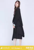 梅澤美波/全身・ノーカラージャケット/「乃木坂46 2021.December-II」ランダム生写真