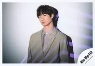 Kis-My-Ft2/宮田俊哉/横型・バストアップ/「Kis-My-Ftに逢える de Show 2022」グッズオフショット/公式生写真
