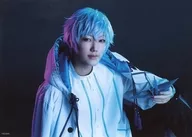 七海ひろき(日向汐音)/横型・キャラクターショット・2Lサイズ/舞台「ROAD59 -新時代任侠特区-」ビッグブロマイド