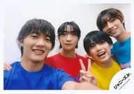 少年忍者・AmBitious/田村海琉・稲葉通陽・川﨑星輝・真弓孟之/横型・バストアップ/「ALL Johnnys’ Jr. 2023 わっしょいCAMP! in Dome」セルフィー/公式生写真